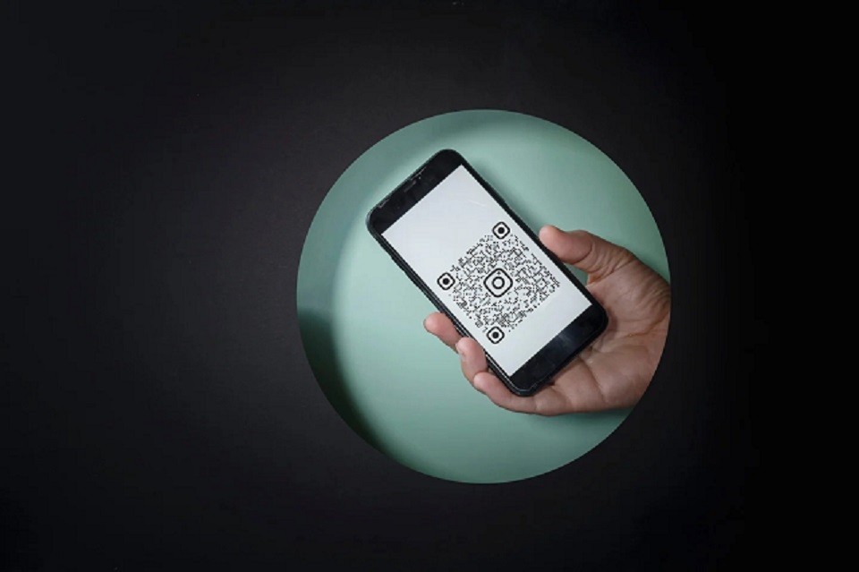 A $10,000 QR Code Scam Hits a Calgary Family